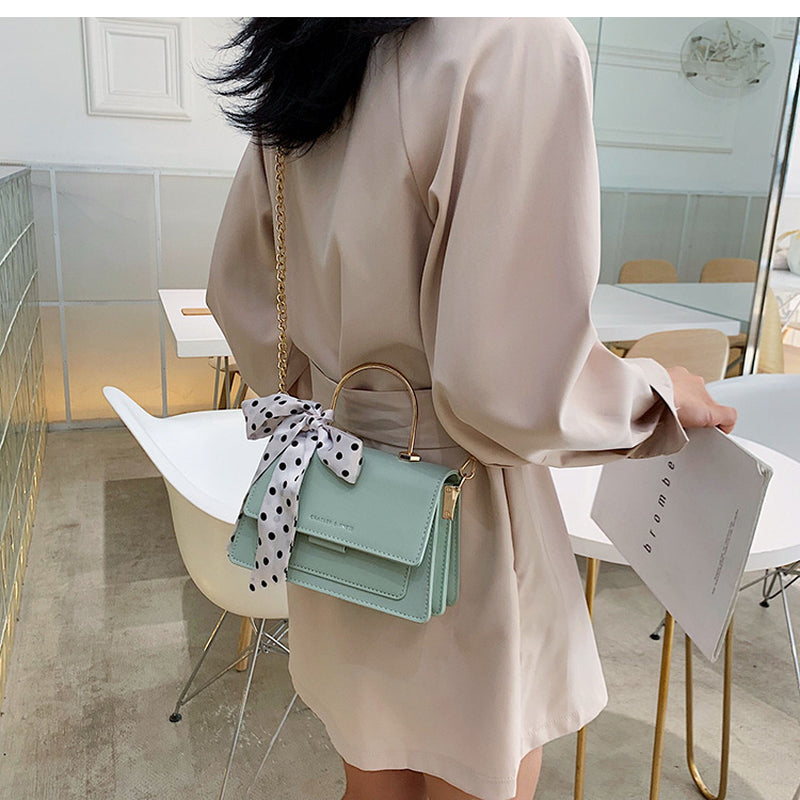 Popular  Small Trendy Chain Shoulder Handbags
